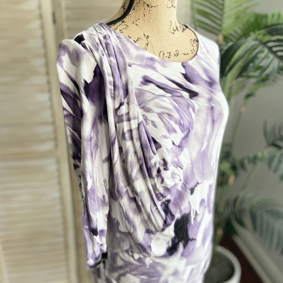 •Daisy Fuentes• watercolor asymmetric top - Picture 2 of 5